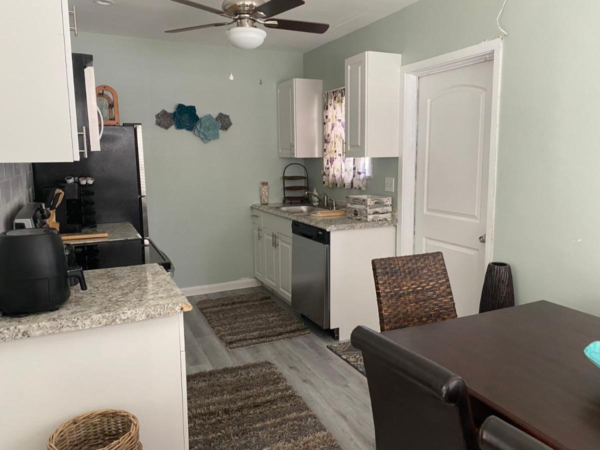5 Min To Beach Large Living Room Fenced Backyard Bbq Firepit Driveway Boat Parking Lake Worth Beach Exteriér fotografie