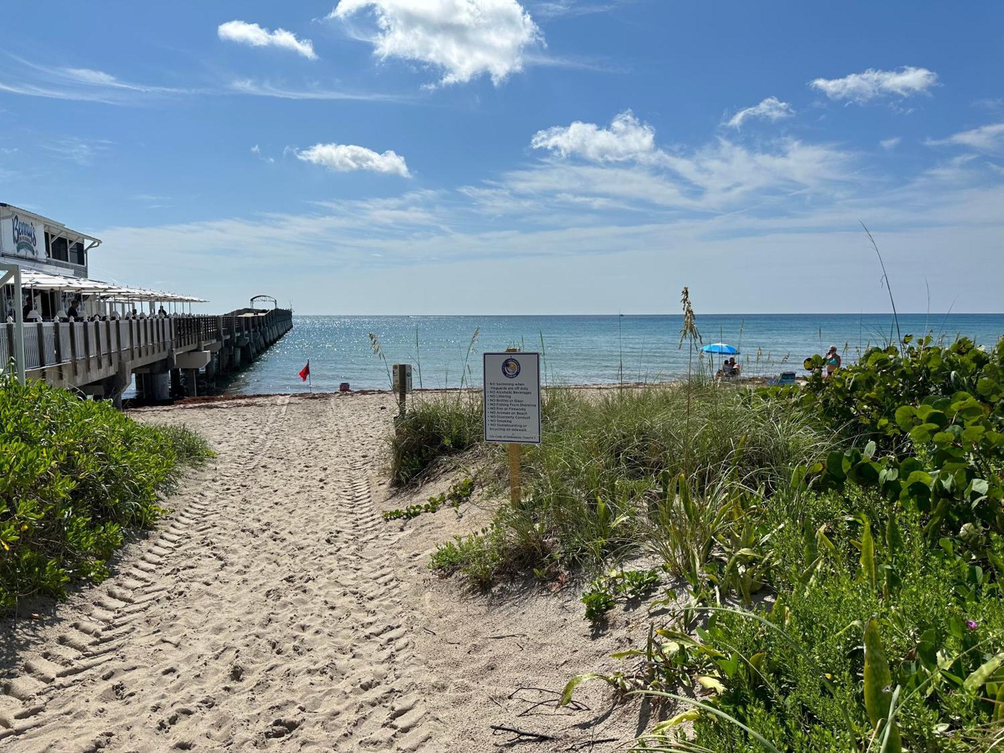 5 Min To Beach Large Living Room Fenced Backyard Bbq Firepit Driveway Boat Parking Lake Worth Beach Exteriér fotografie