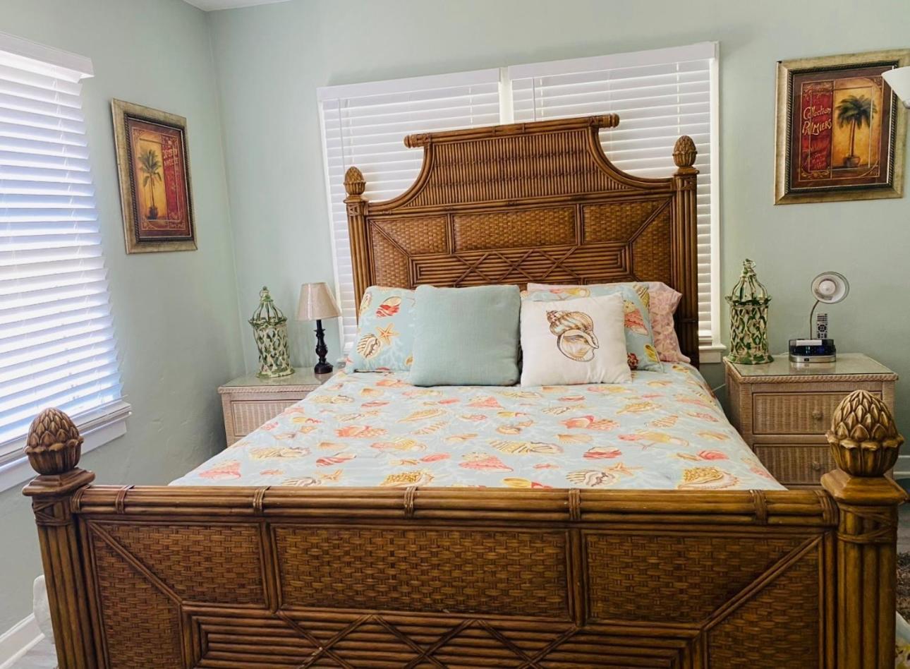 5 Min To Beach Large Living Room Fenced Backyard Bbq Firepit Driveway Boat Parking Lake Worth Beach Exteriér fotografie